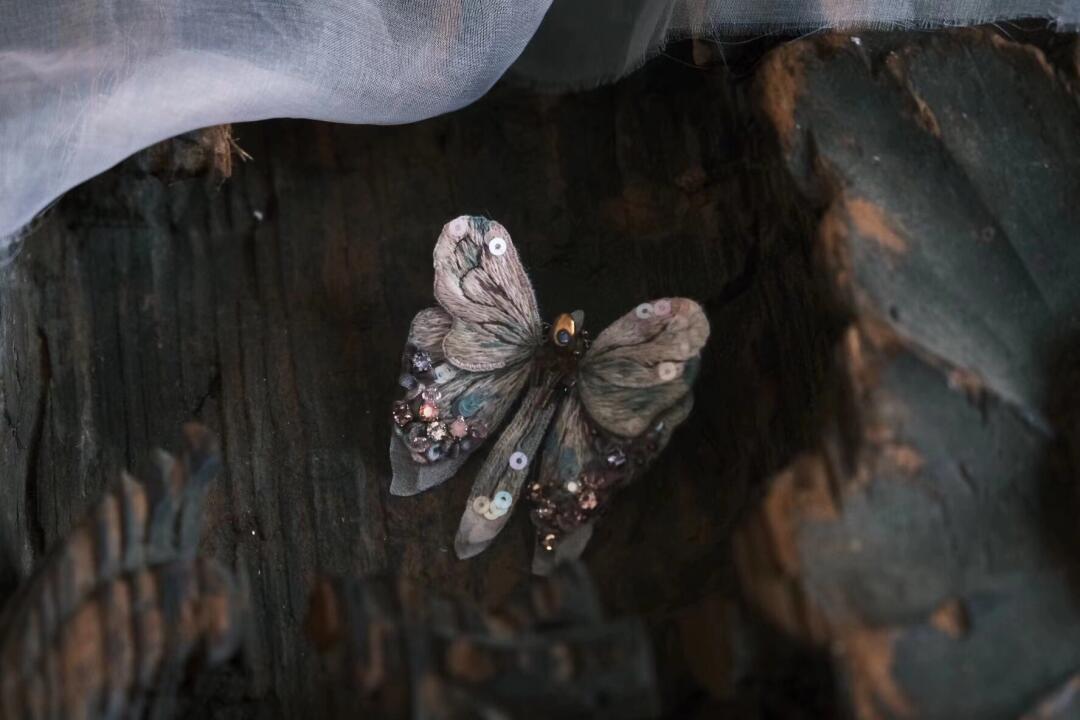 Trailing Butterfly：Brooch/Hairband /Necklace