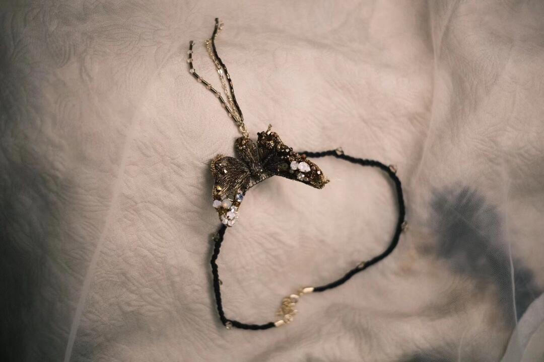 Black Gold Butterfly：Brooch/Hairband /Necklace